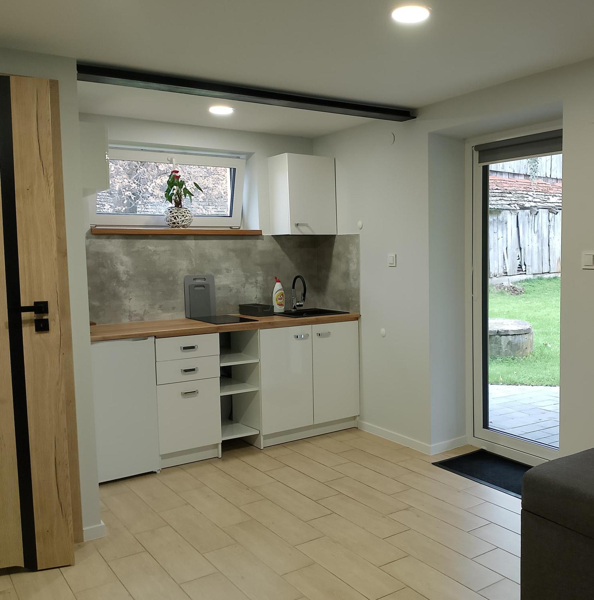 Apartament Z Ogrodem I Przemyśl Zewnętrze zdjęcie